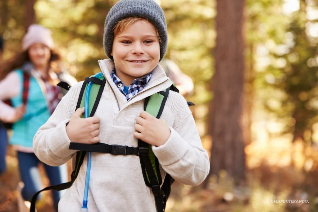 enfants en randonnée