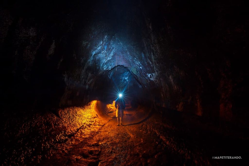spéléologie tunnel lave