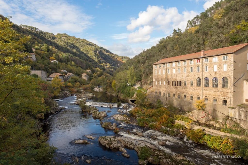 village ardèche