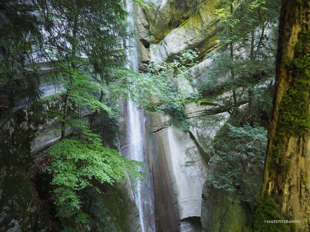 randonnée cascade angon