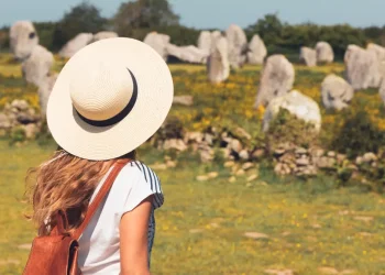 carnac menhirs
