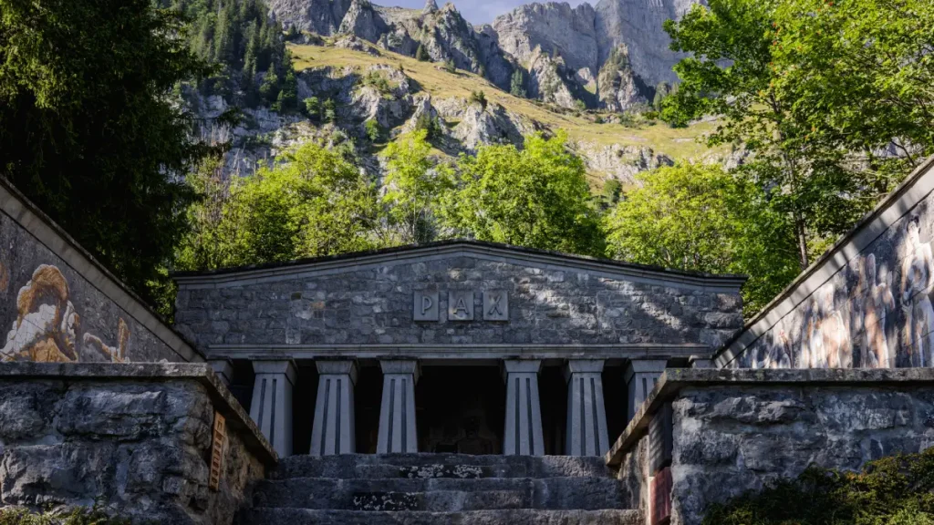 temple pax