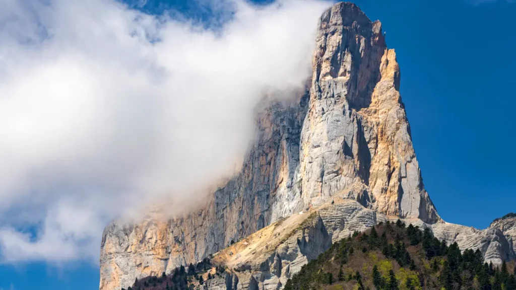 mont aiguille