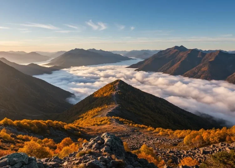 Panorama du col ardéchois avec mer de nuages
