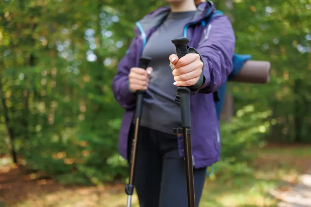 marche avec batons dynamiques