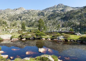 Lac de montagne dans les Pyrénées françaises